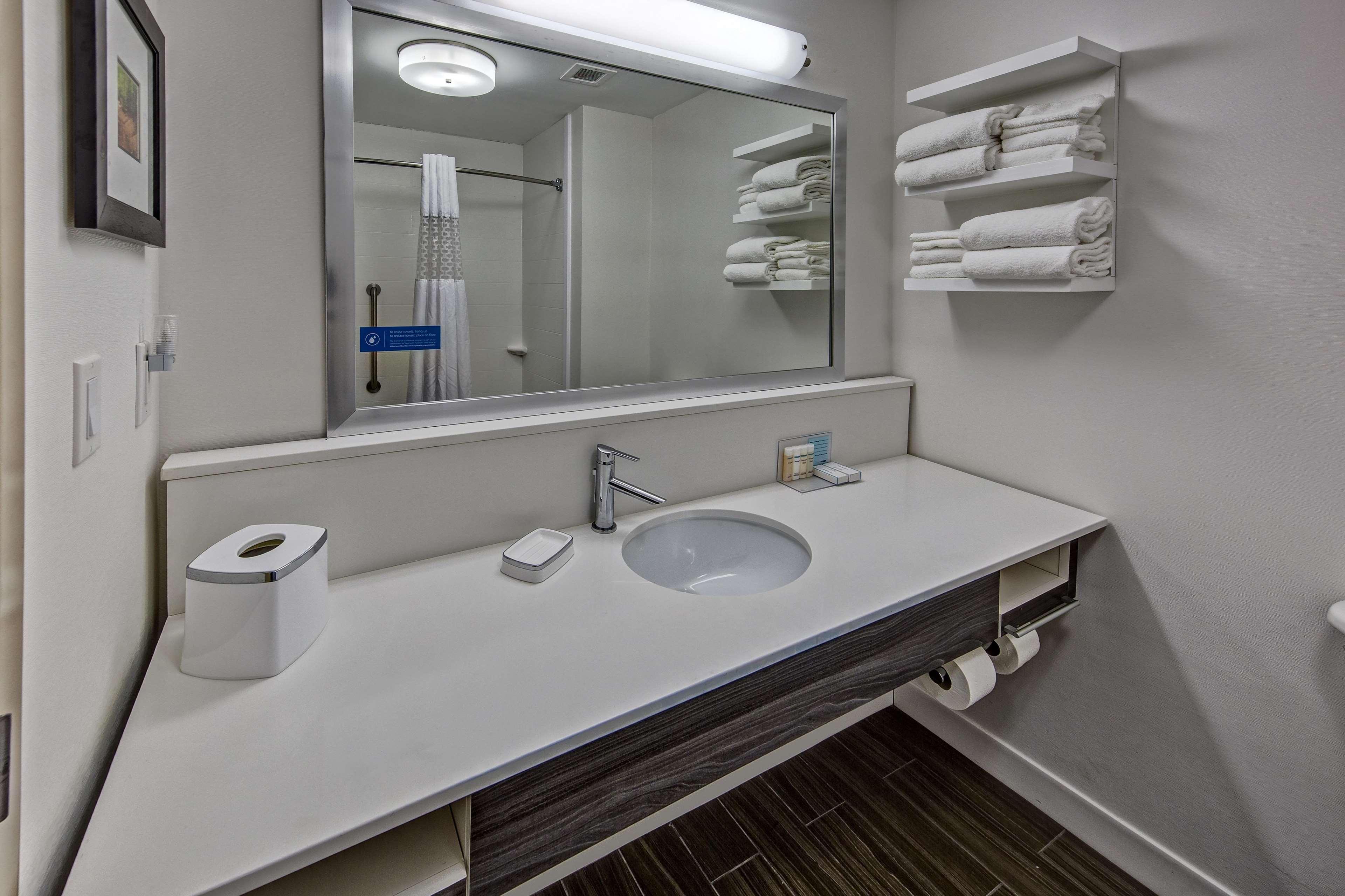 Hampton Inn Newberry Opera House Bagian luar foto