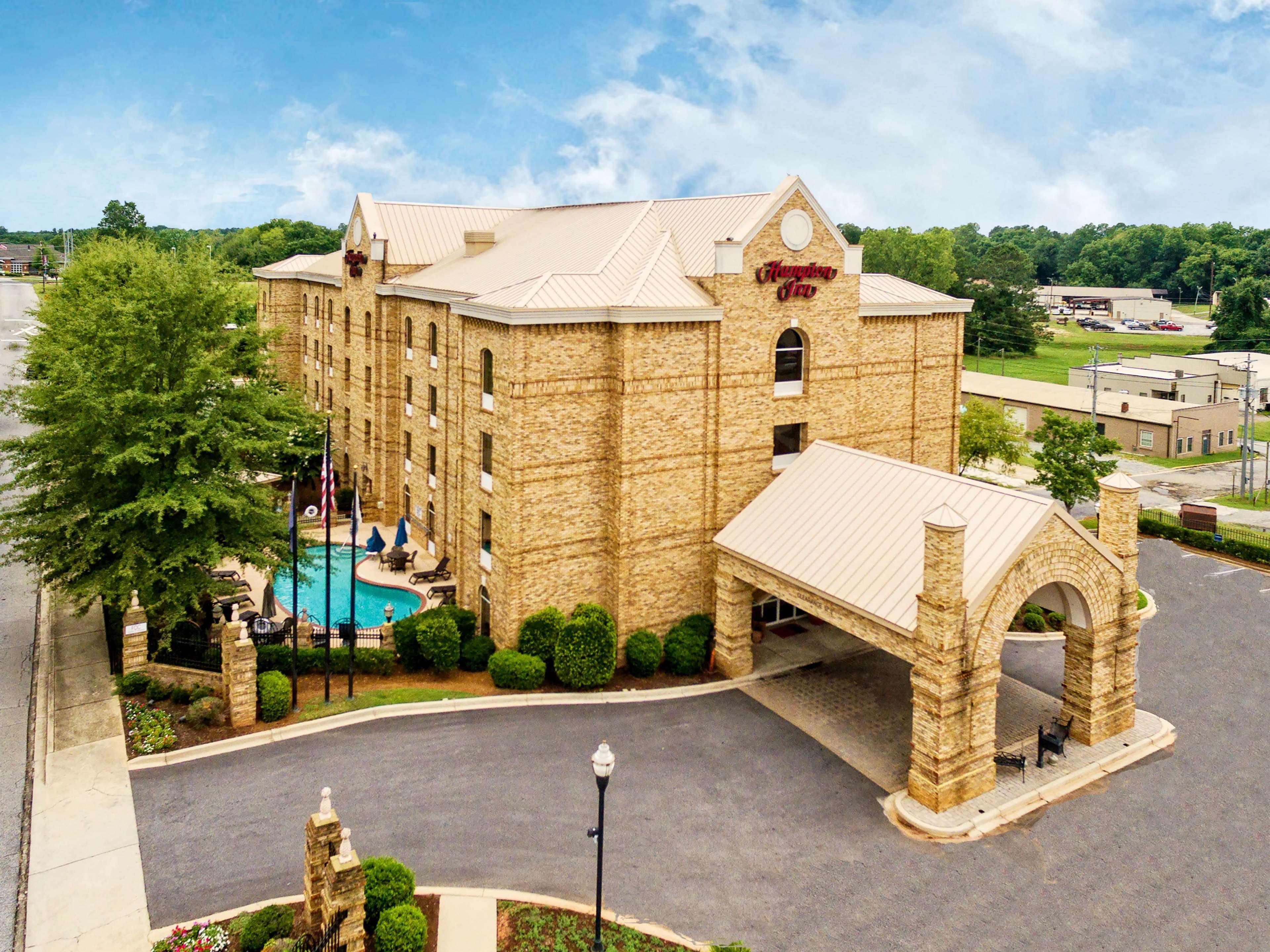 Hampton Inn Newberry Opera House Bagian luar foto