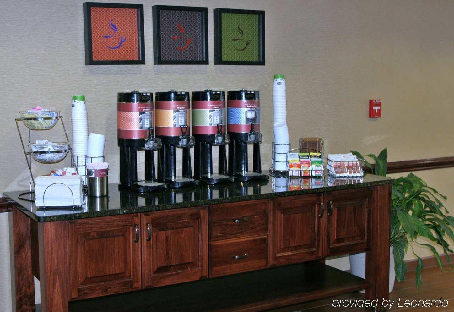 Hampton Inn Newberry Opera House Bagian luar foto